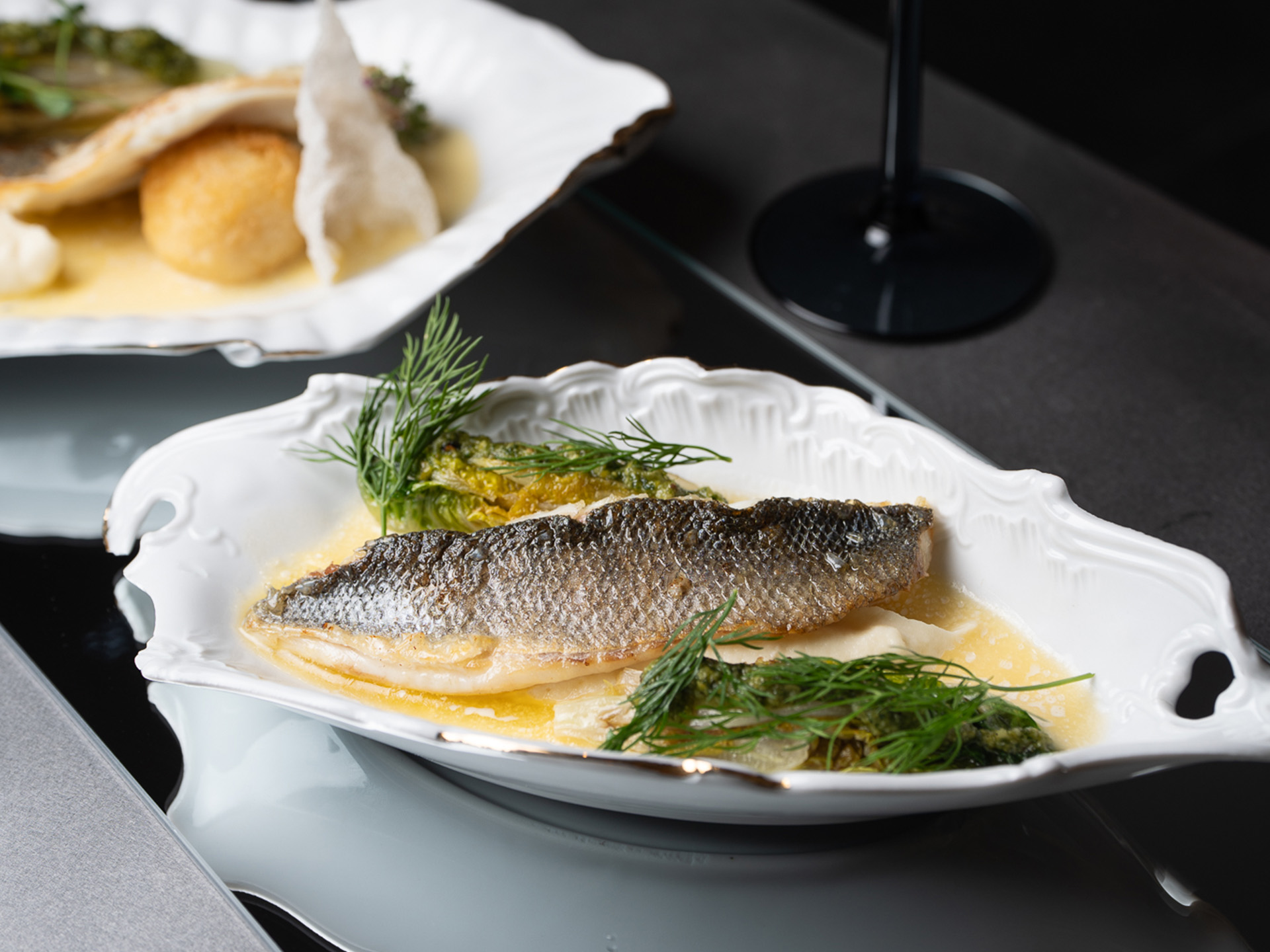 Catering wigilijny premium - elegancko podane dania świąteczne