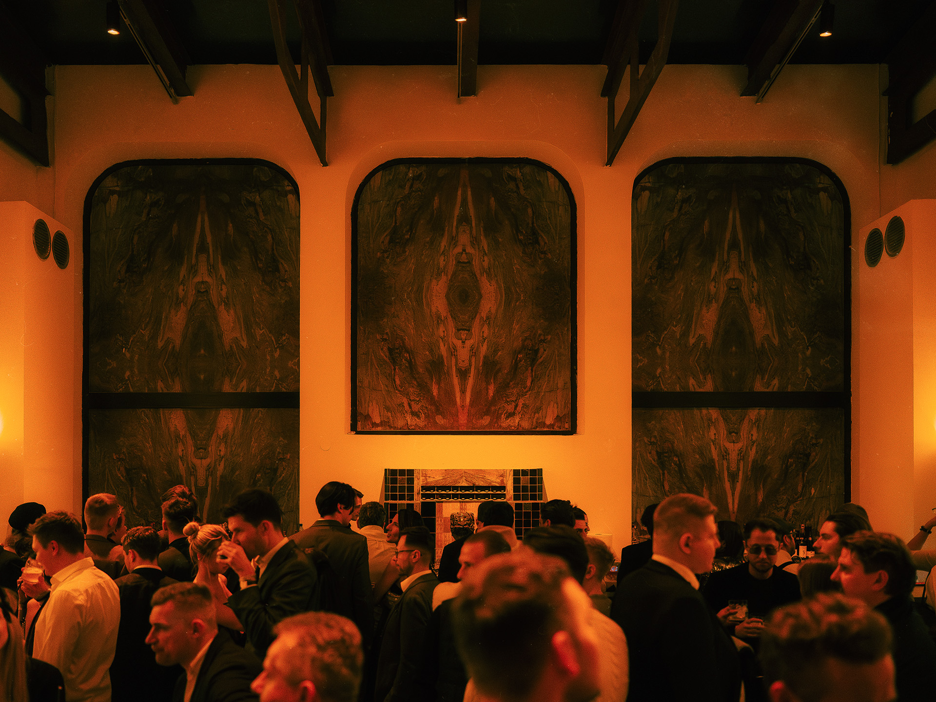 Parkiet taneczny i impreza w Messalka Events - przestrzeń na taniec i zabawę