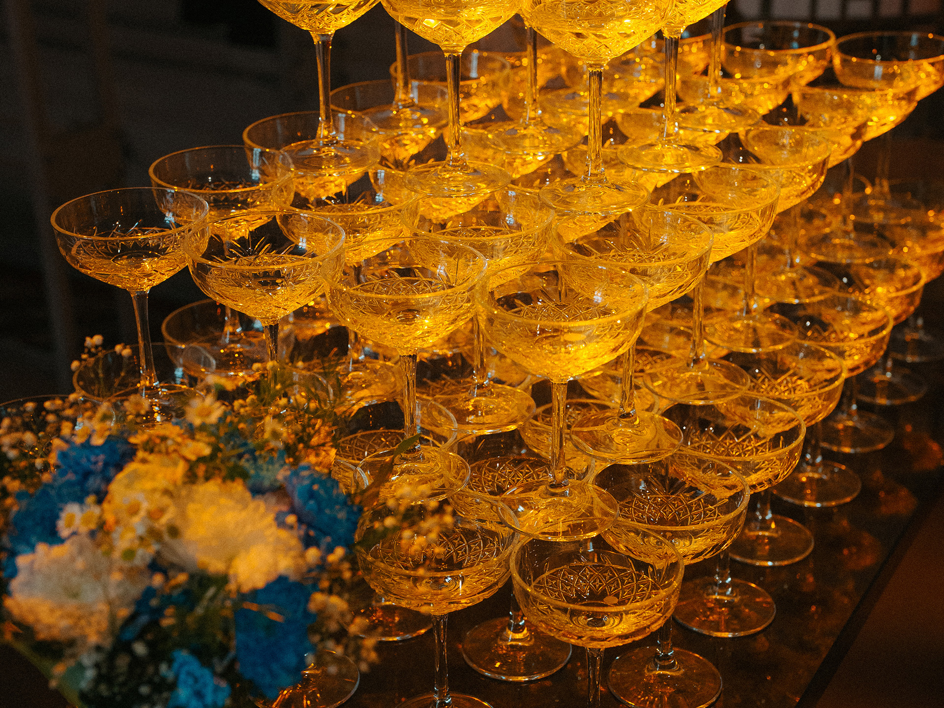 Przyjęcie urodzinowe w Messalka Events - spektakularny tort i eleganckie dekoracje